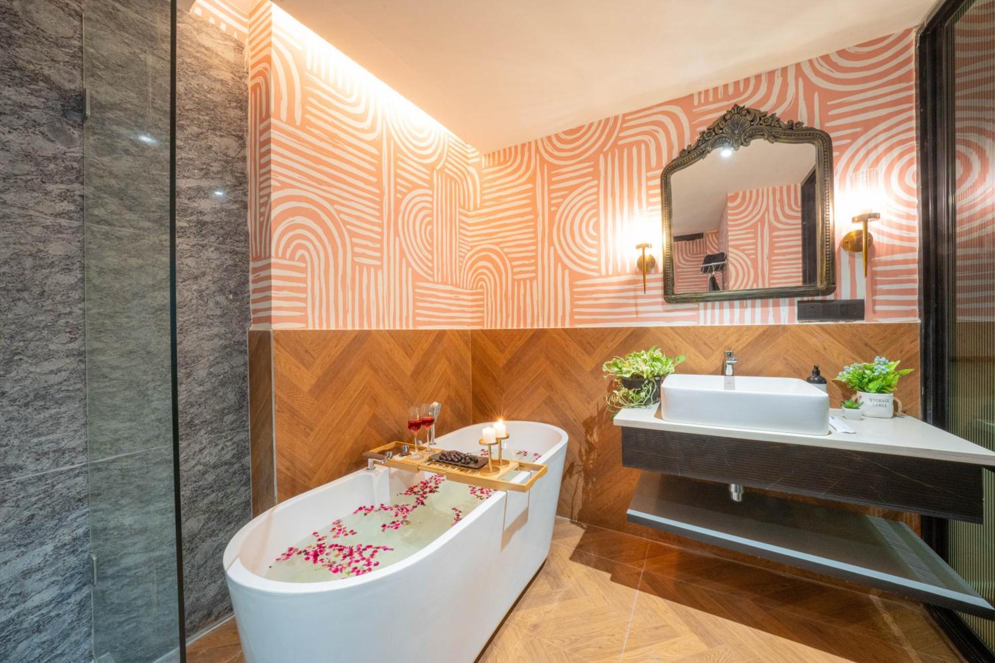Boutique Hotel By One Tree 古尔冈 外观 照片