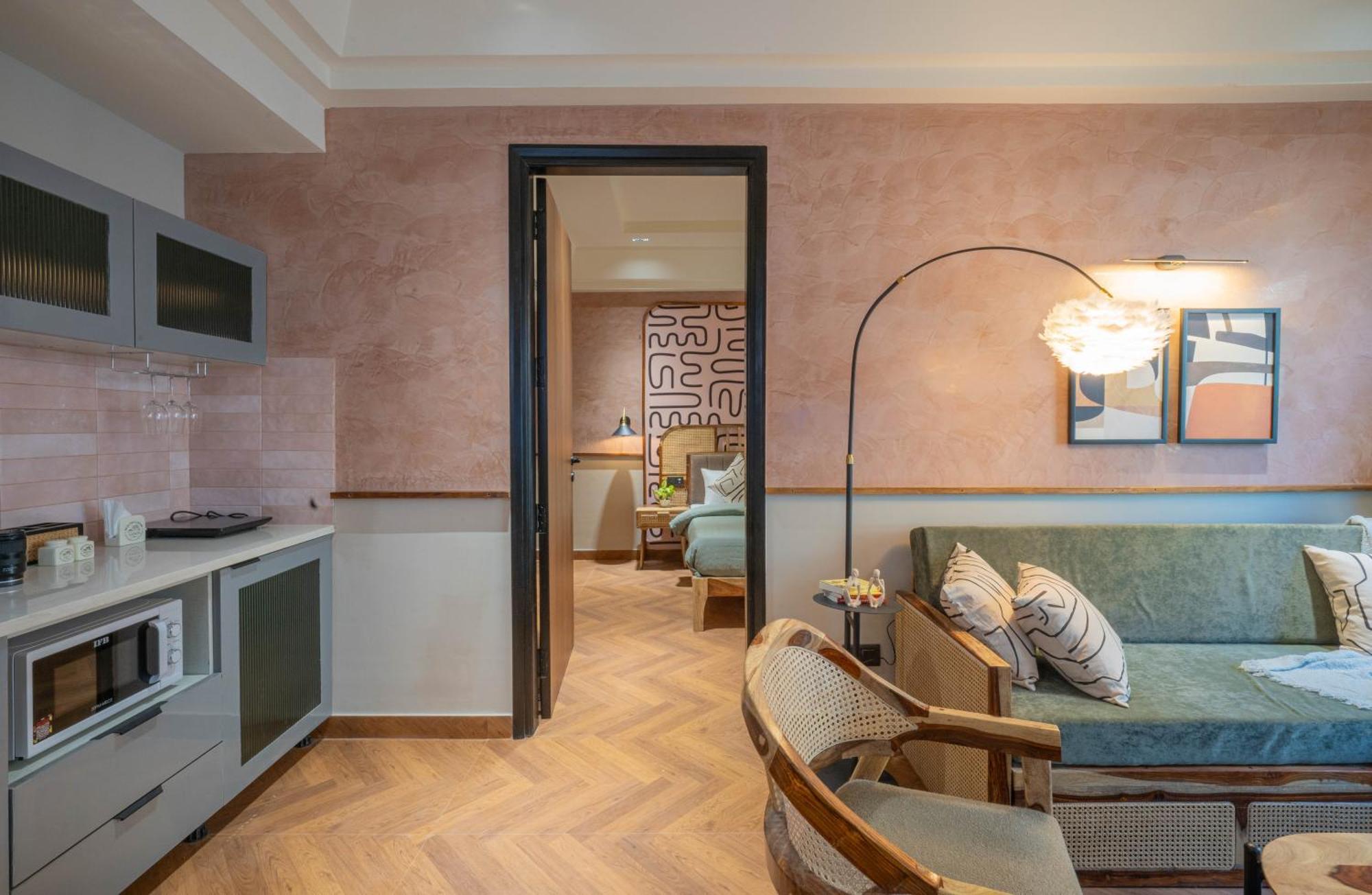 Boutique Hotel By One Tree 古尔冈 外观 照片