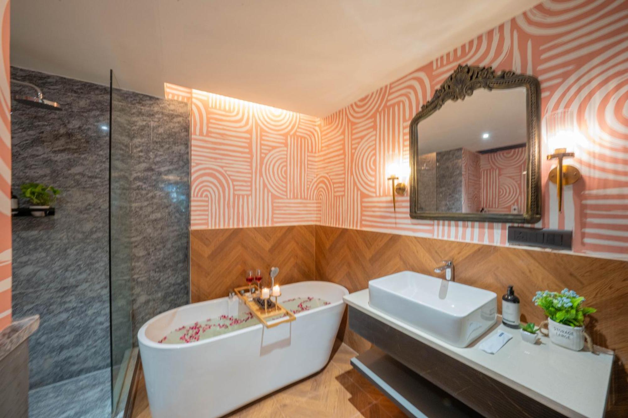 Boutique Hotel By One Tree 古尔冈 外观 照片